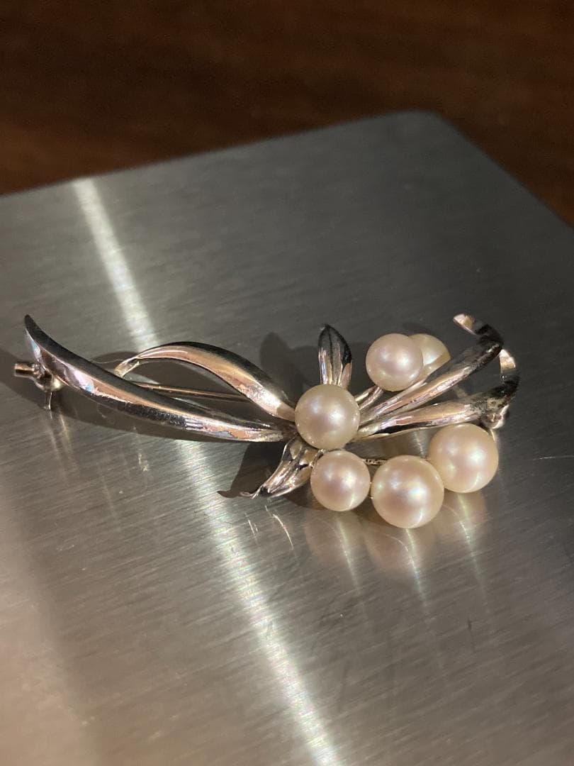 美品 ミキモト パール 真珠 6珠 アコヤ シルバー ブローチ 皇室御用達