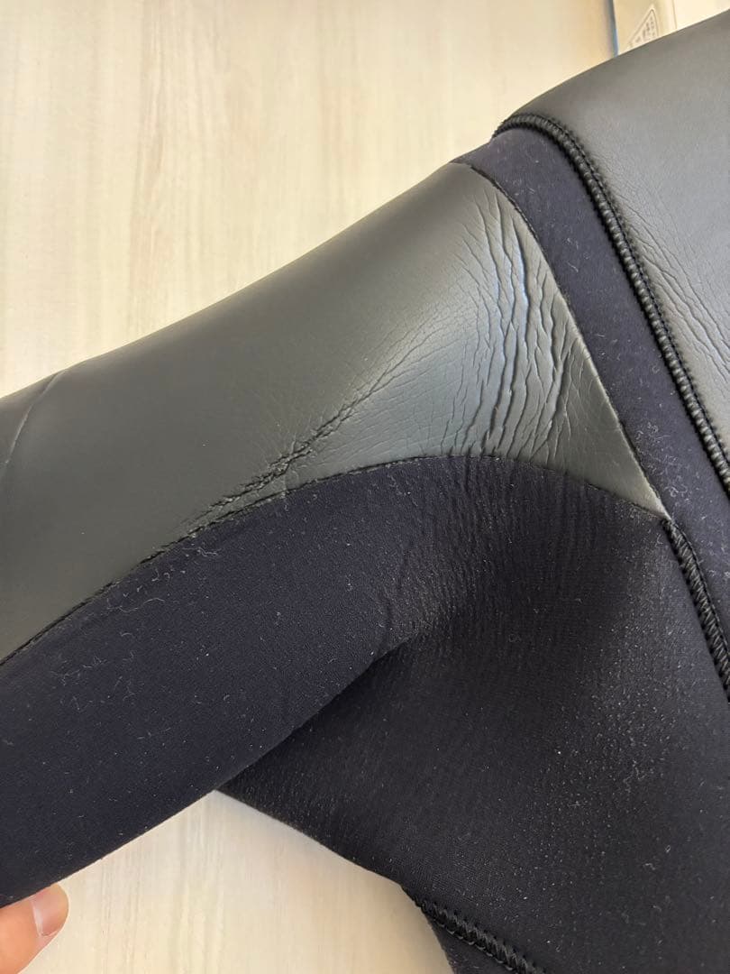 BE WET セミドライ　AGチタン　ウェットスーツ　5×3㎜