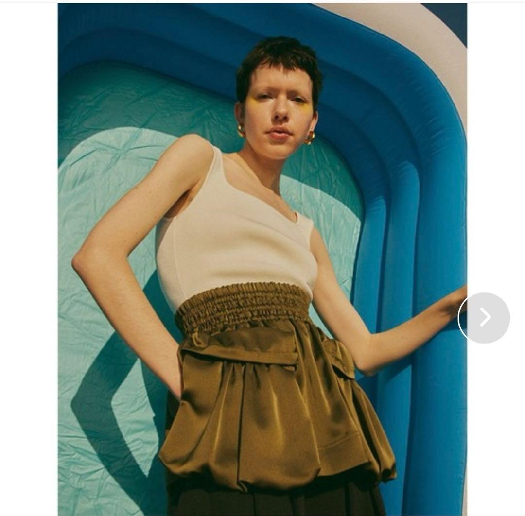 OMMO オリーブ色 ポケット付き トップス