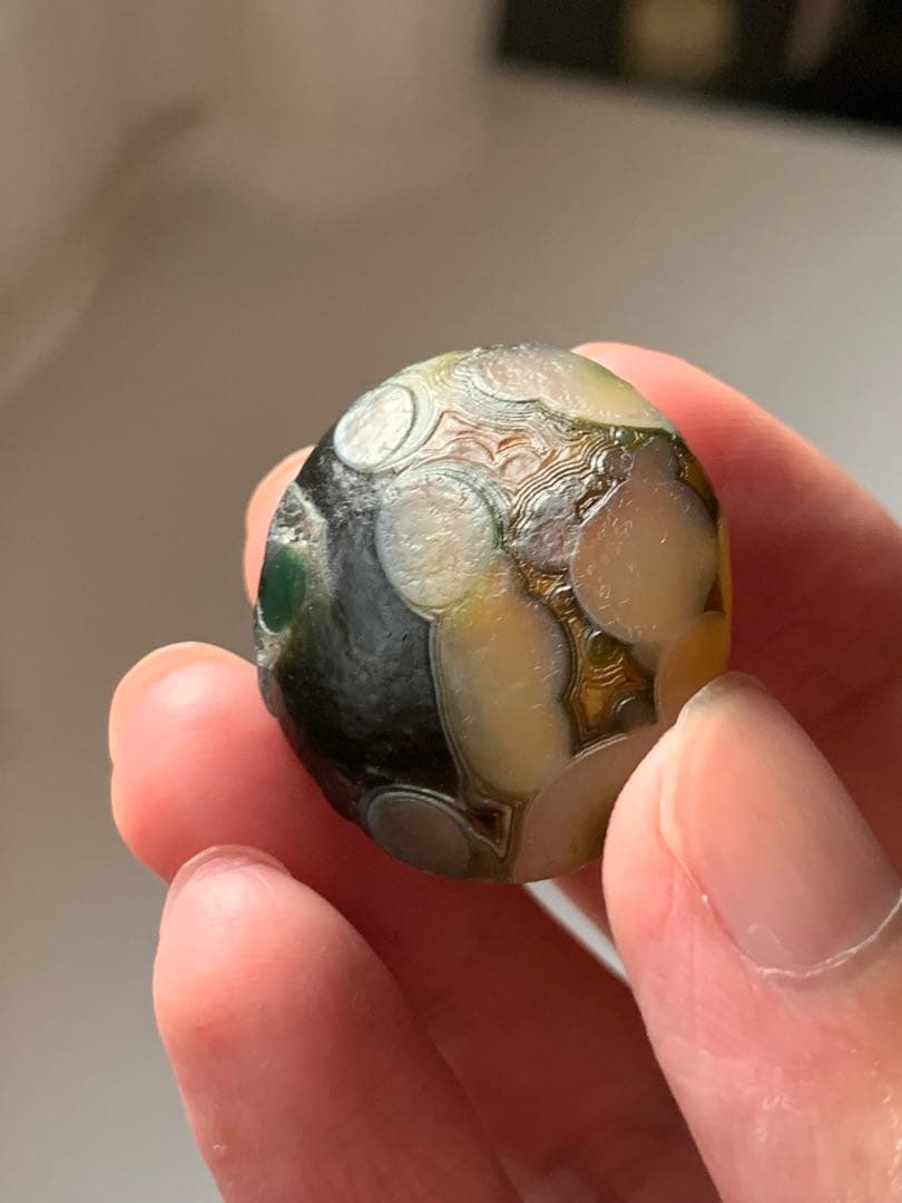 アラシャンゴビアゲート　蒙古瑪瑙　原石　水石　翡翠　オパール　根付　天珠 勾玉