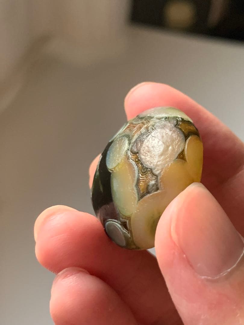 アラシャンゴビアゲート　蒙古瑪瑙　原石　水石　翡翠　オパール　根付　天珠 勾玉