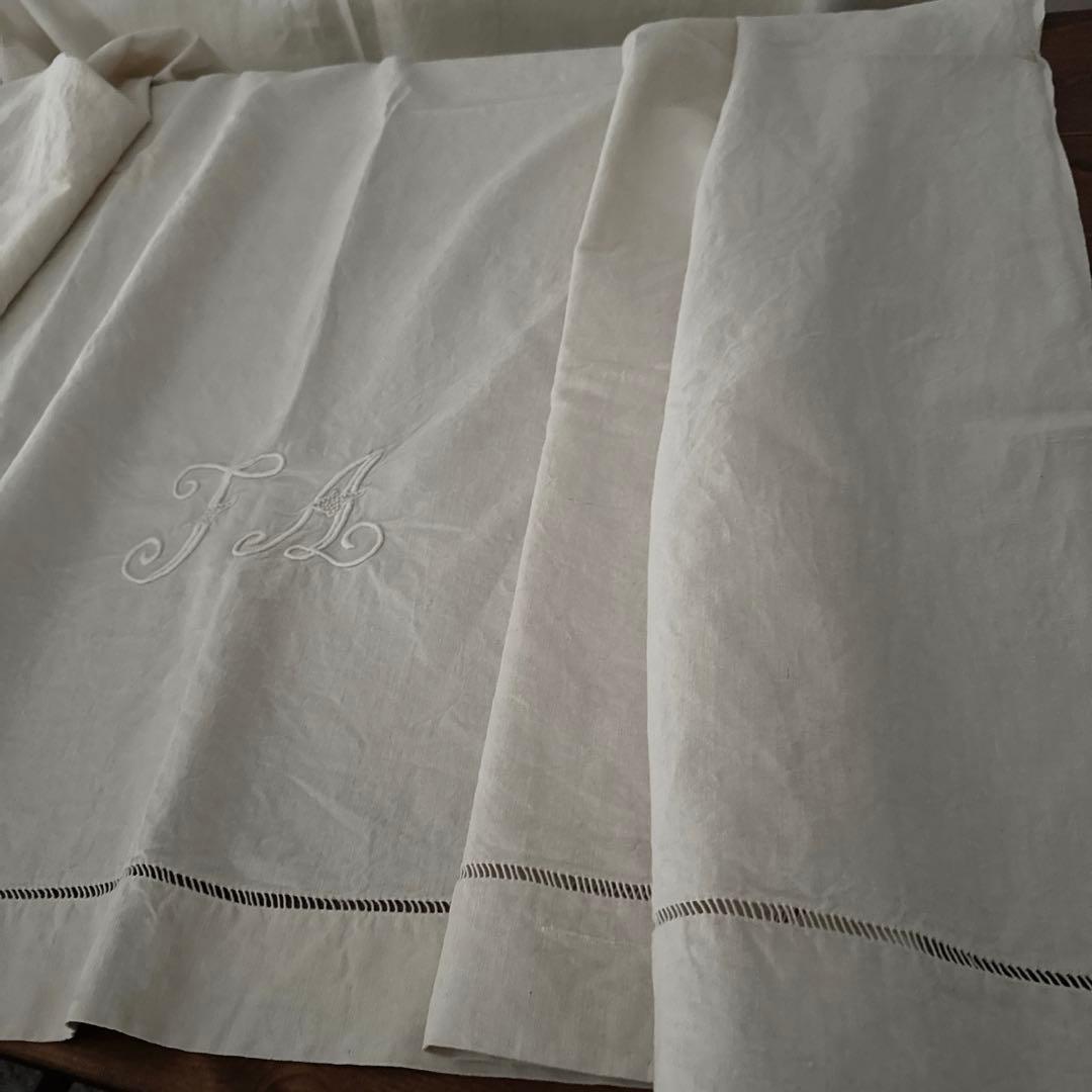 ［訳あり］フランスアンティーク　モノグラム刺繍入り　メティス生地　大判カバー