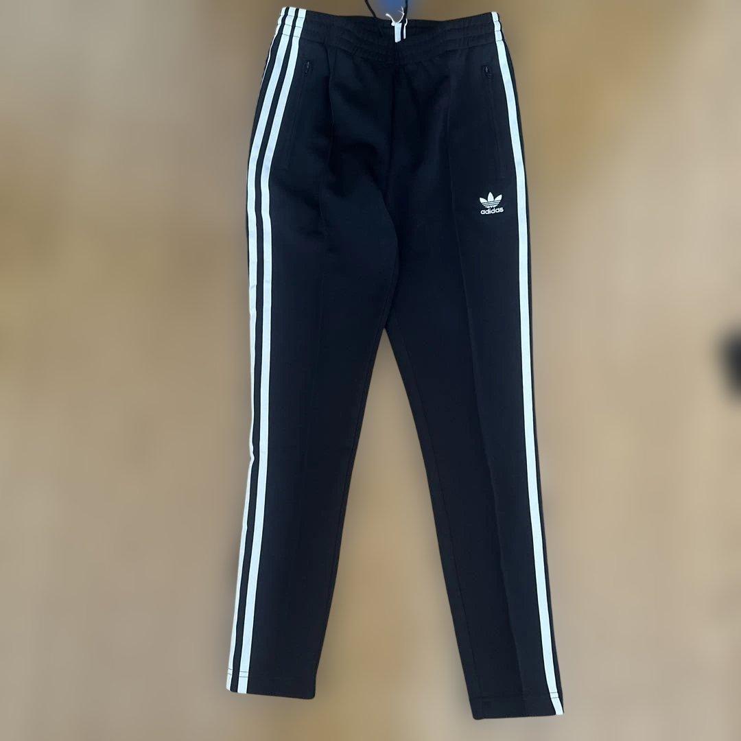 アディダス ジャージ上下　新品未使用　レディース