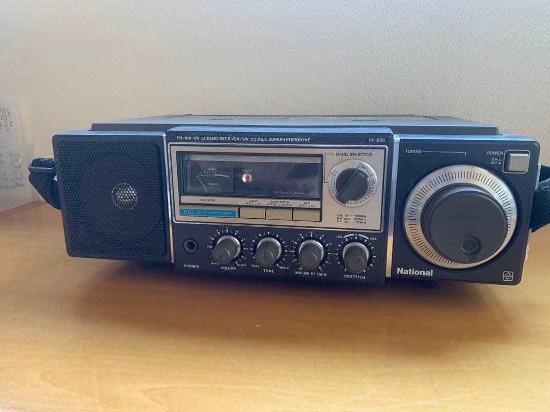National RF-B30 ラジオ FM-AM 31バンド
