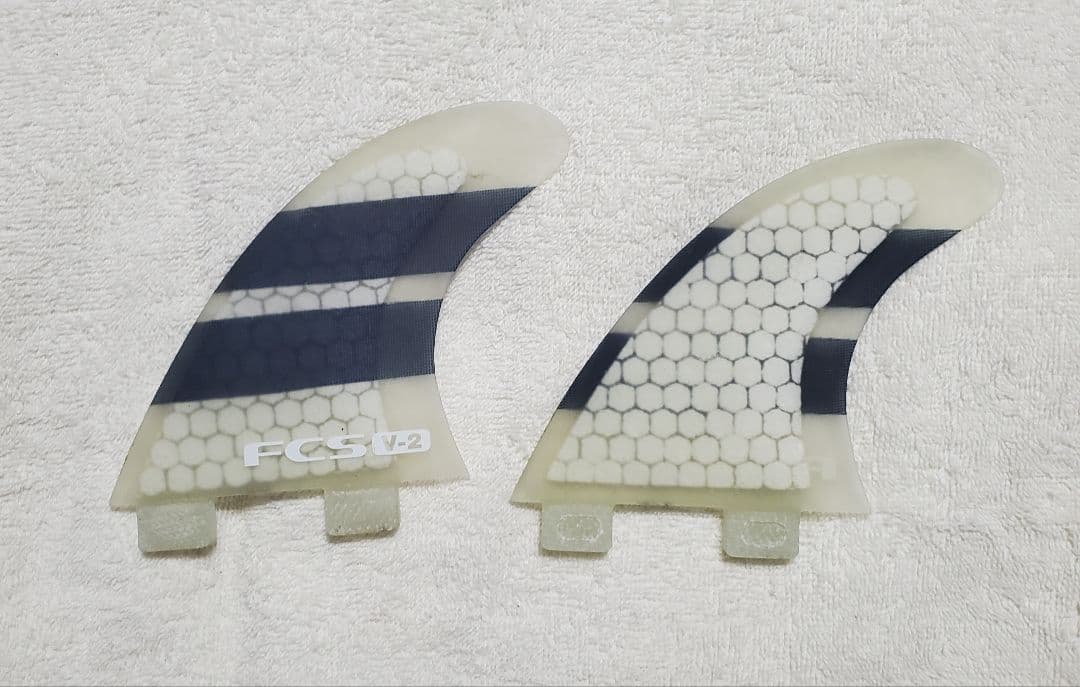 n*i様 FCS　V-2 PC TRI-QUAD FIN SET　※お値段下げま
