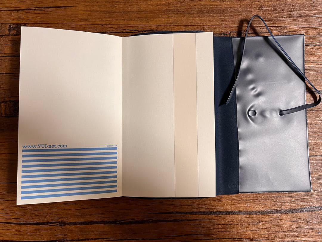 YUI 直筆サイン入り手帳