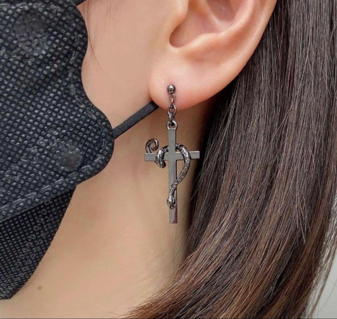 HYDE 蛇十字ピアス　snake pierce 蛇クロス