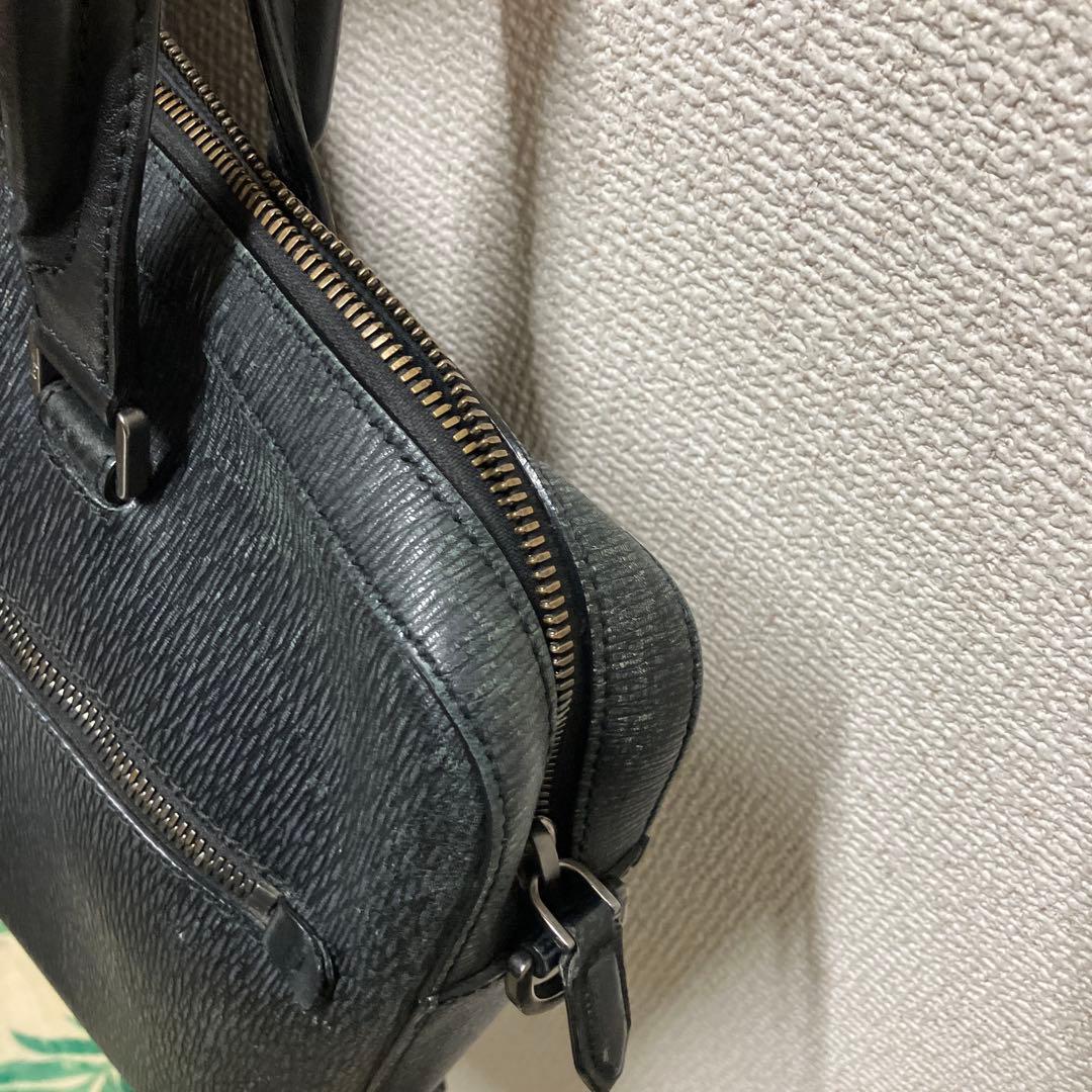 フェラガモ　ビジネスバッグ