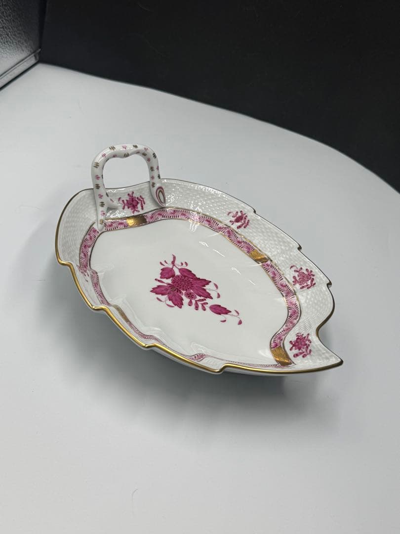 ヴィンテージ ハンガリー　ヘレンド。 アポニーのピンク　リーフディッシュ