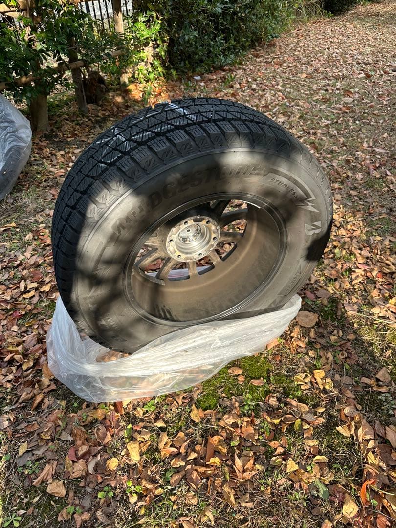 プラド150スタッドレスBLIZZAK DM-V3 ホイール22年製 4本セット