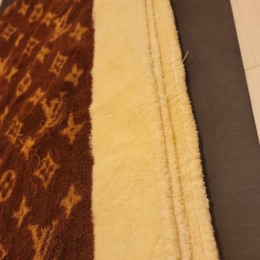 ルイ・ヴィトン　モノグラム 　バスタオル タオル 　 ブラウン