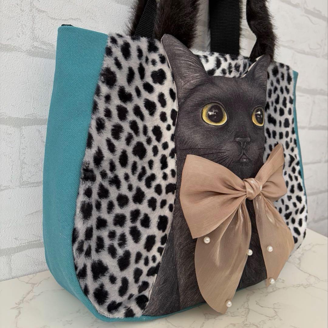 ゆ*ら様 コヤン♡レオパードファー♡黒猫ちゃんラウンドトートバッグ&がま口スマホ
