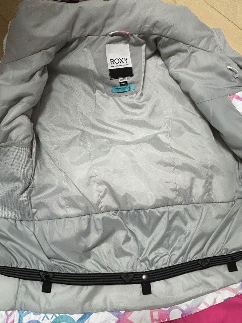 ROXY スキー　スノーボードウェア　Mサイズ　 女性用　ピンク　上下セット
