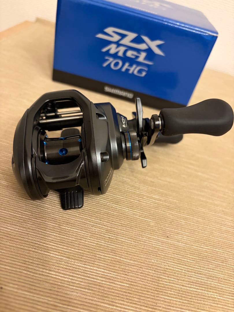 あにゃ　SLX MGL 70HG ベイトリール　右巻き
