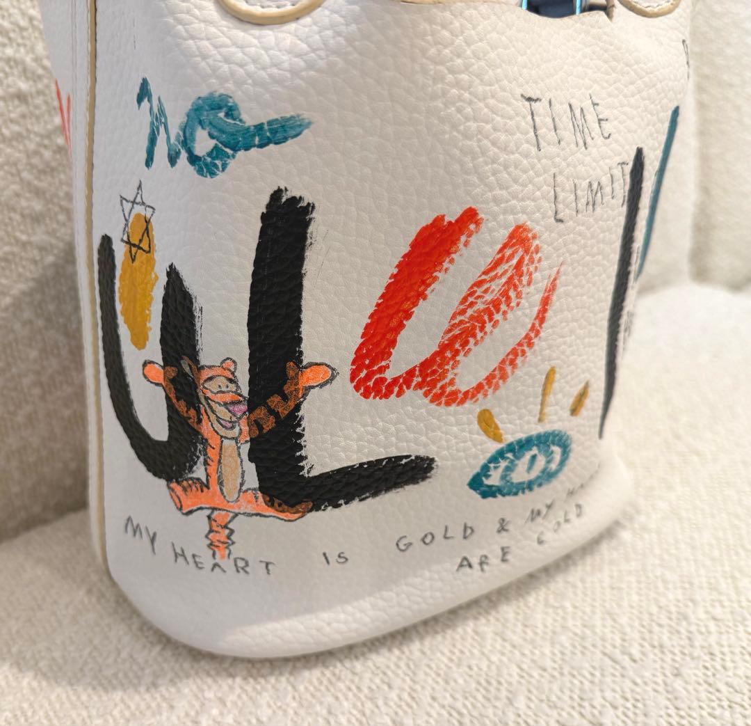 guernik ANAレディースハンドバッグ　落書き　ティガー