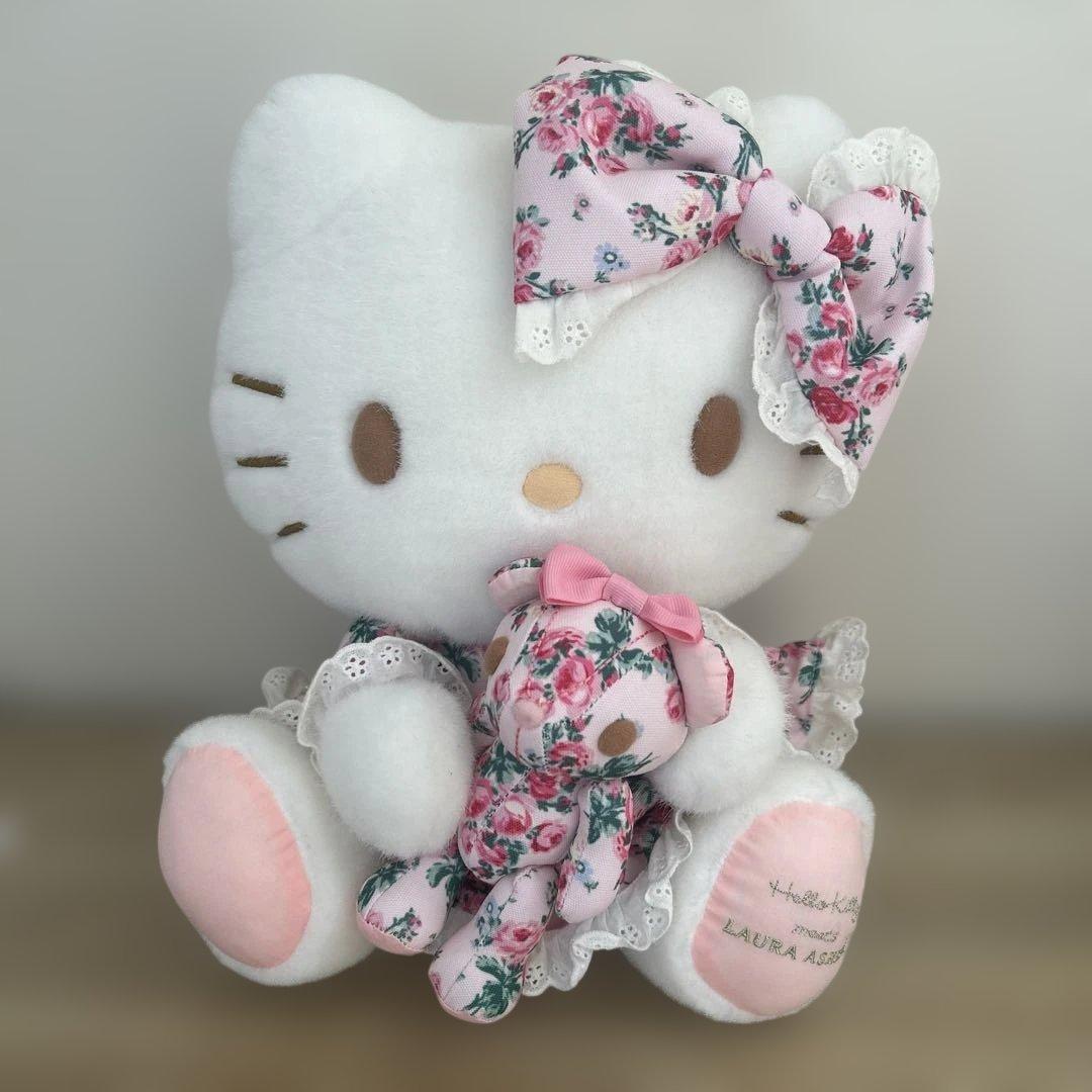 ハローキティ　ローラアシュレイ ぬいぐるみ　特大　2015年　数量限定　キティ