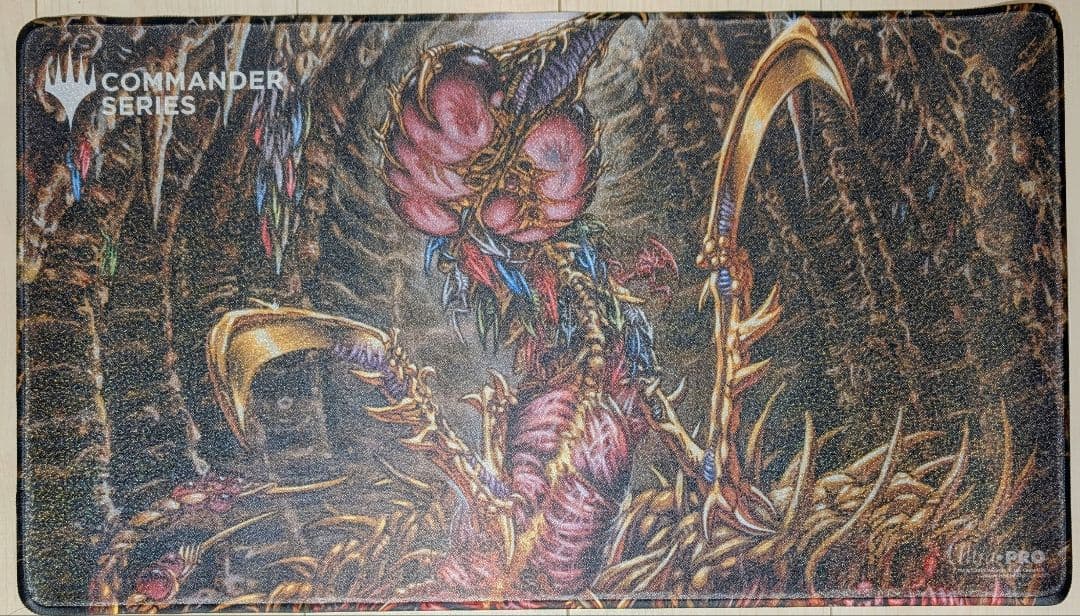 【未使用】MTG　スリヴァーの女王　ホロフォイル　ステッチ加工　 プレイマット