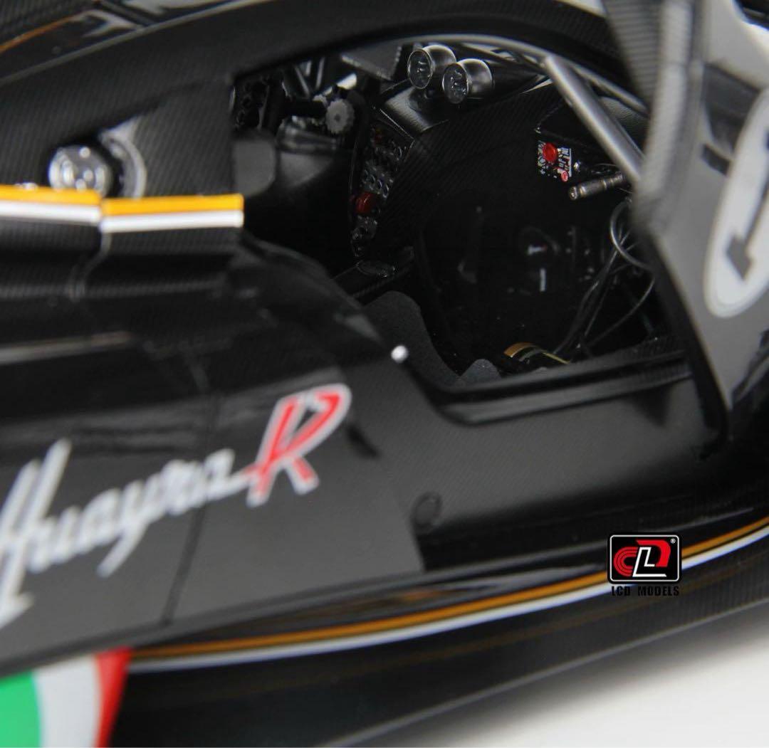 新品 未使用 LCD モデル 1/18 パガーニ ウアイラ ミニカー 全開閉