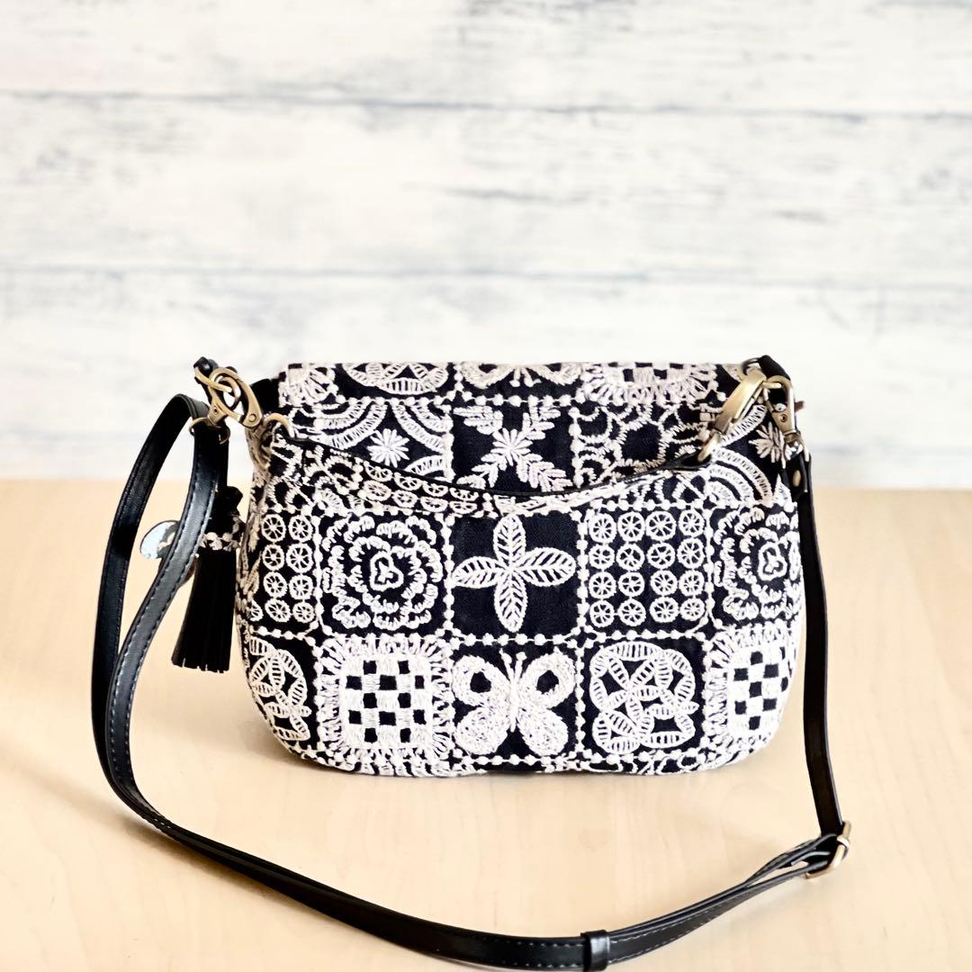 ⭐︎ミナペルホネン コロンとしたショルダーバッグMB602-085