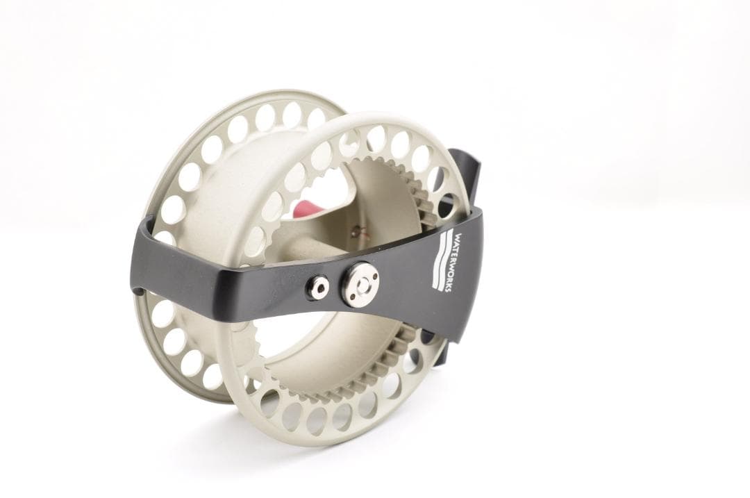 WATERWORKS フライリール シルバー/ブラック