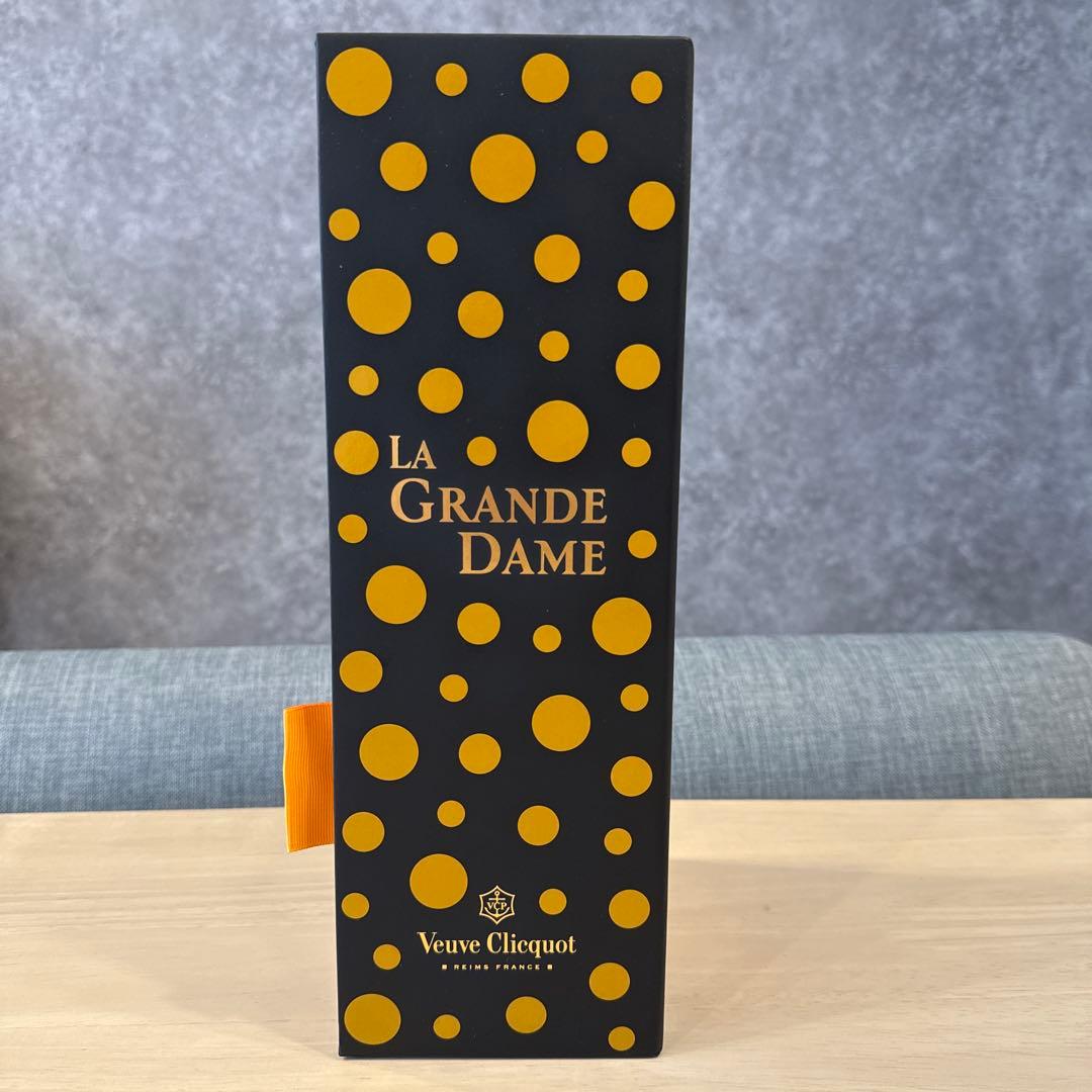 草間彌生 2012 グラン ダム ヴーヴ クリコ ギフト ボックス