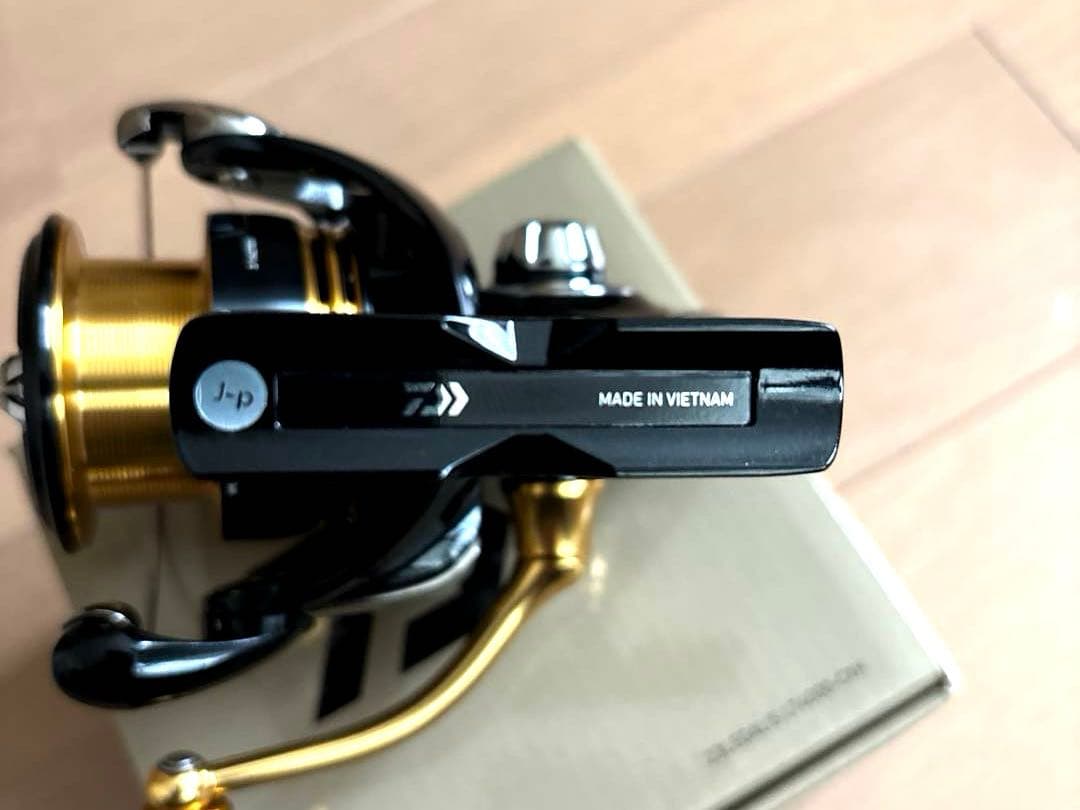 最終値下げ‼️★美used ダイワ 23レガリス LT4000-CXH