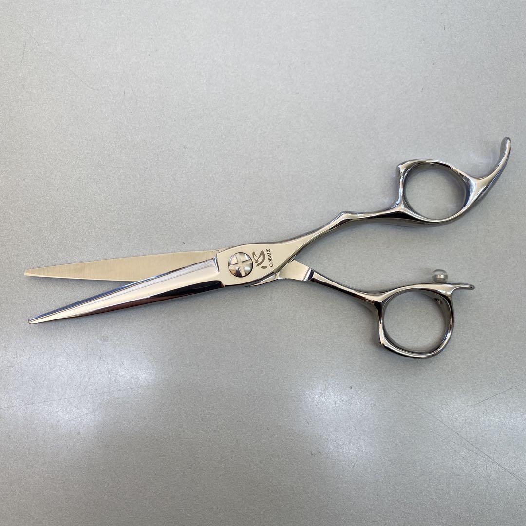 6インチ　ギザ刃シザー　髪を逃がさず切る！新品 理美容　シザー　美容師　理容師