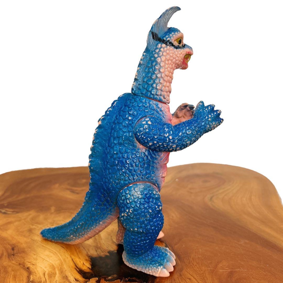 ブルマァク アーストロン 怪獣ソフビ フィギュア ウルトラマン