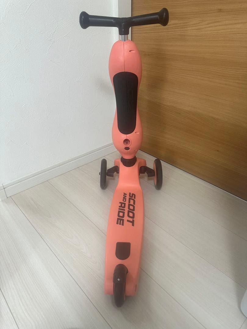 美品　Scoot and Ride キックスクーター ヘルメット付き