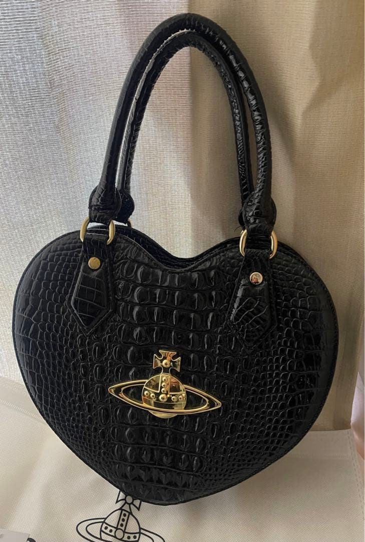Vivienne Westwood ハート型ハンドバッグ　2wayショルダー美品