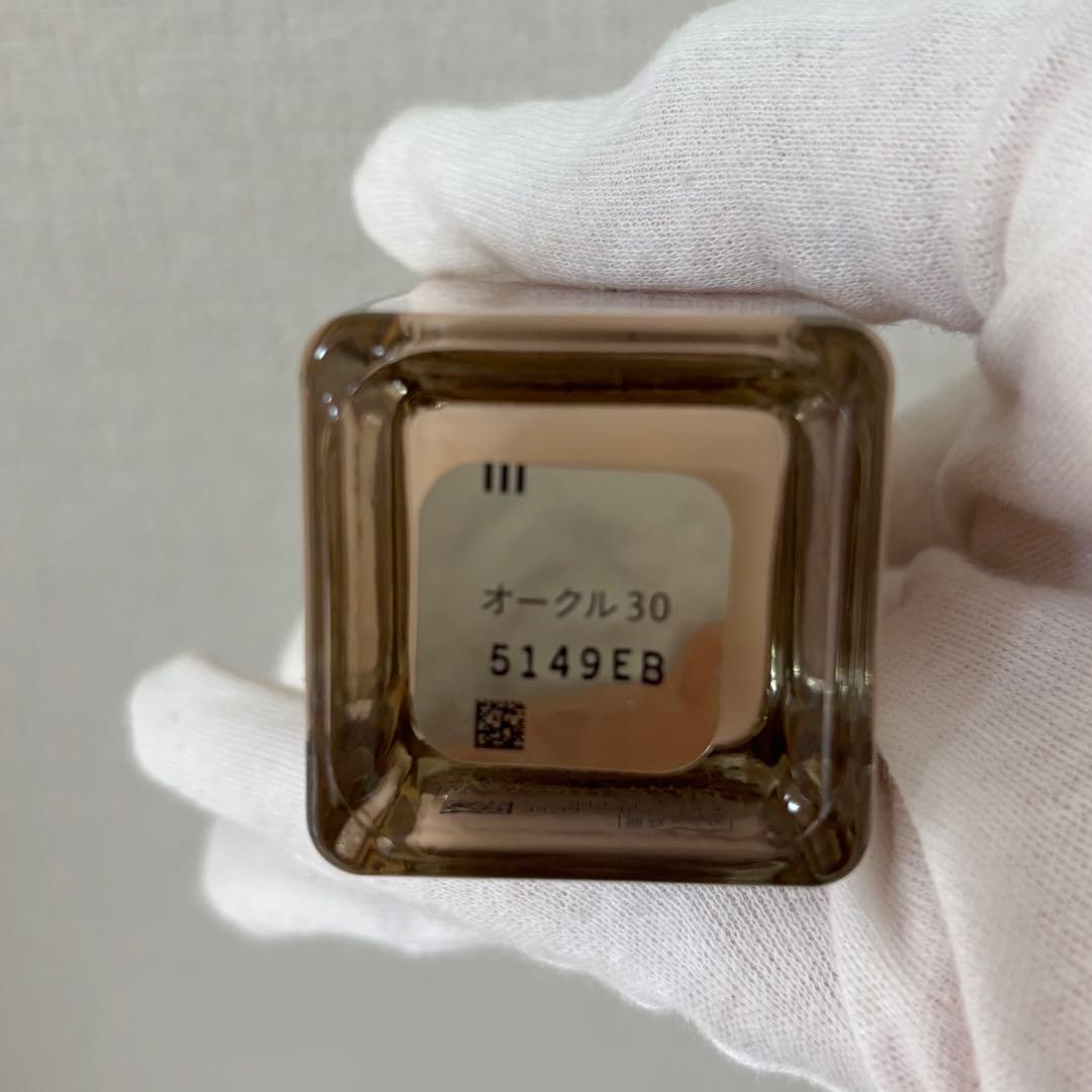 クレドポーボーテ タンフリュイドエクラ ナチュレル 35ml