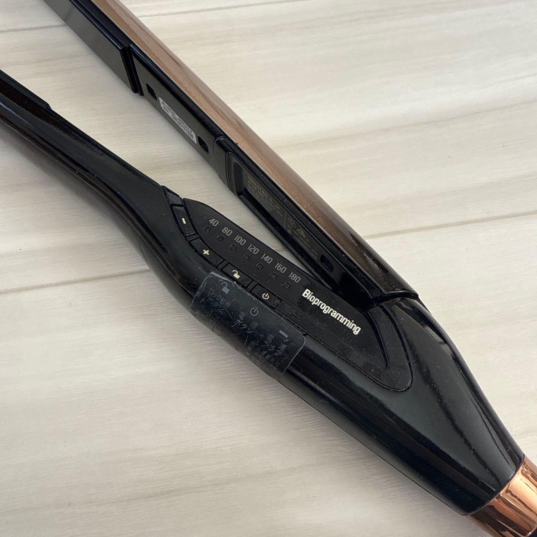 ヘアビューロン 4Dストレートヘアアイロン