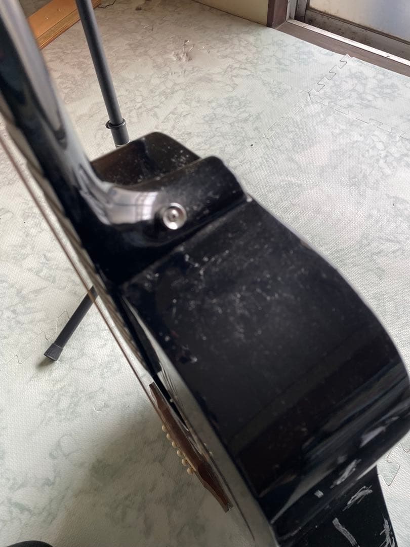 もも！　写真追加！値段変更！ギター　スタンド　ケース付き