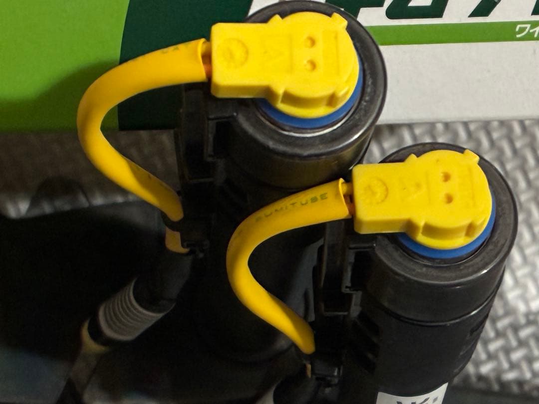 [中古部品]マツダ　NDロードスター　アクティブボンネットアクチュエーターR/L