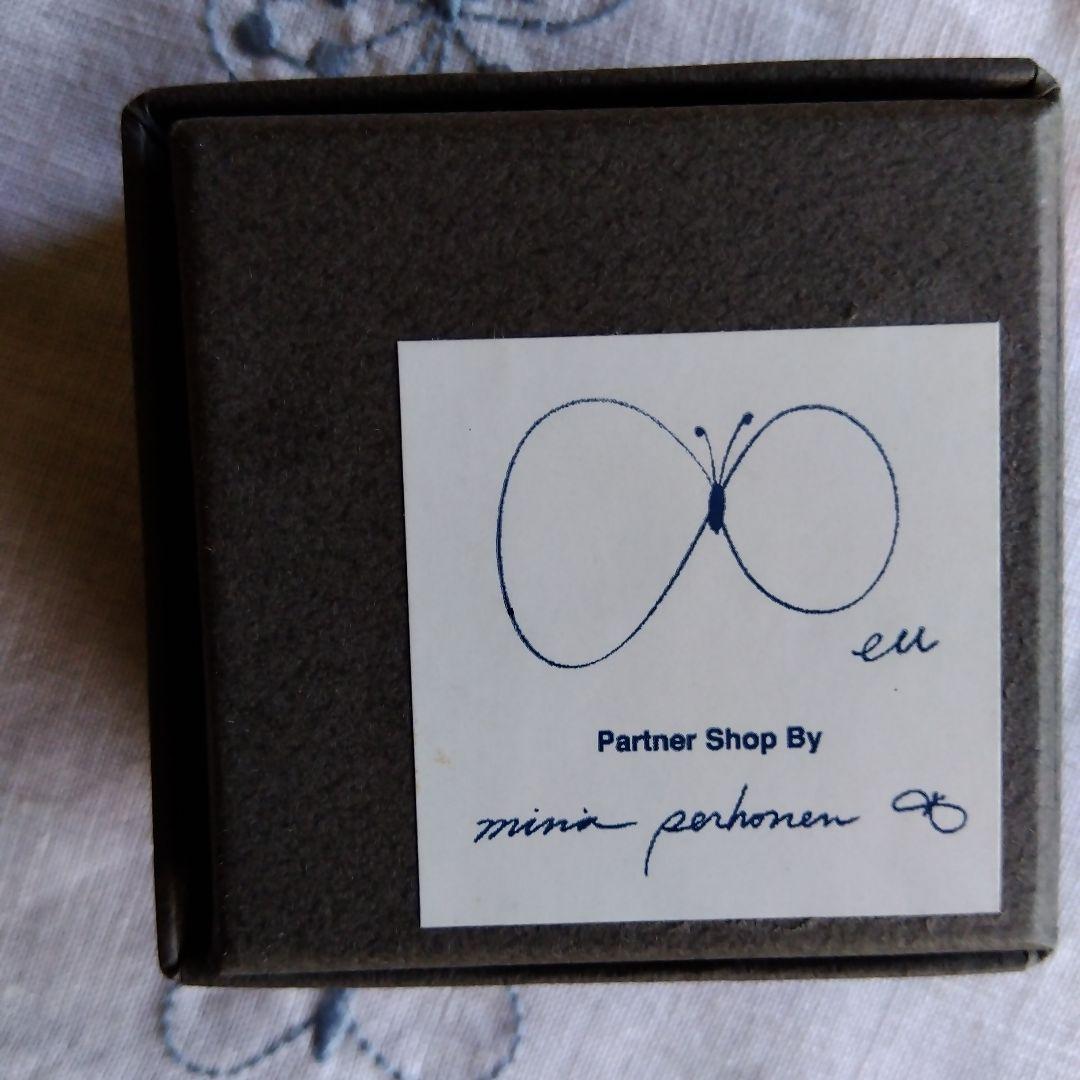 ミナペルホネン　クローバー　ブローチ