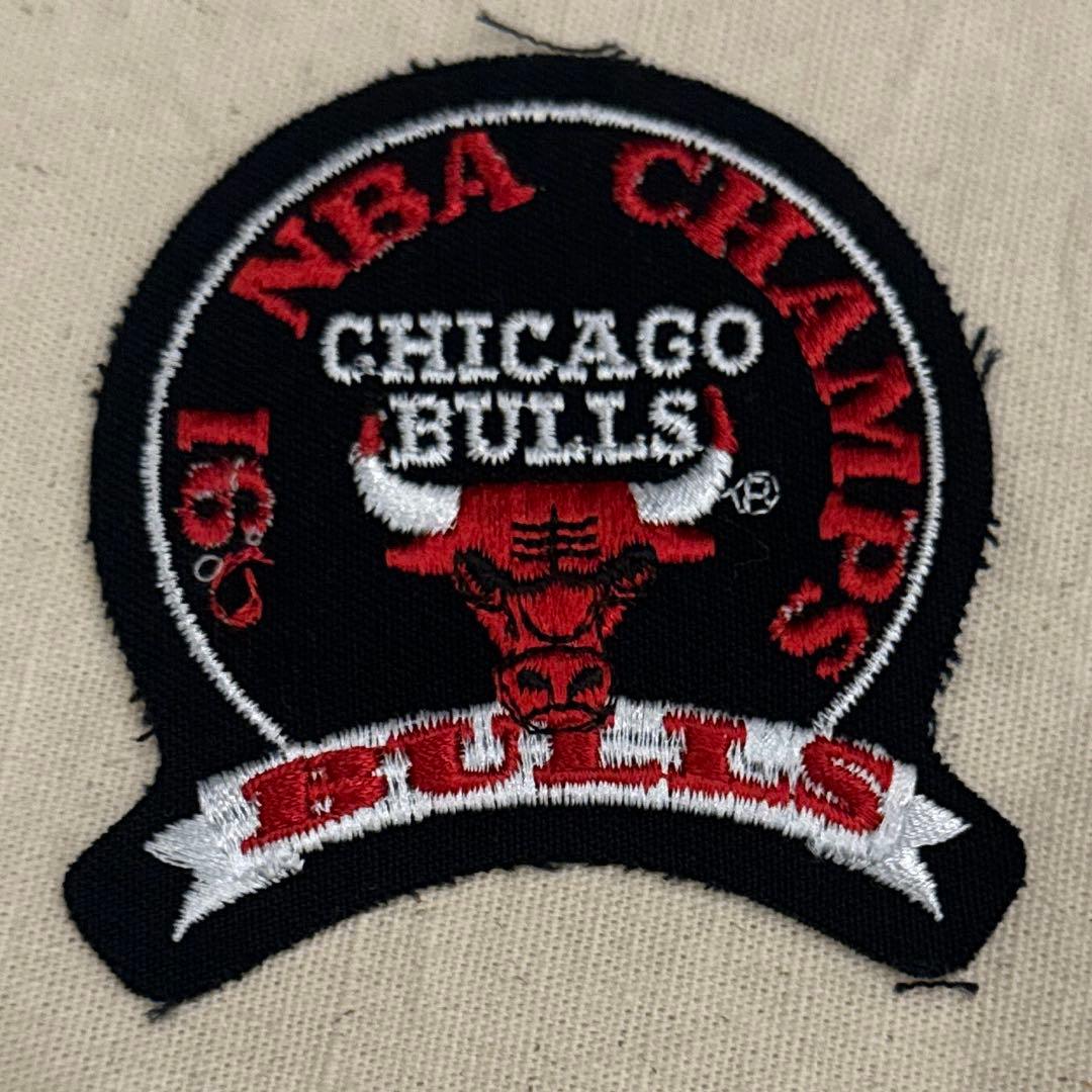 90s NBA デッドストック シカゴブルズ®️ ワッペン 刺繍 ③