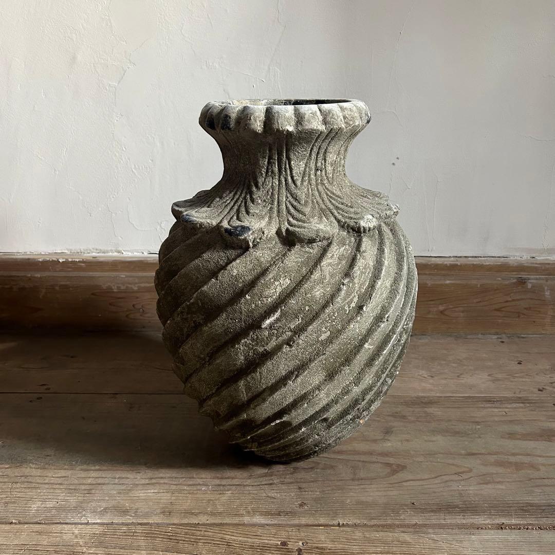 フランスアンティーク 花器 鉢植え 大型ストーンポット 螺旋模様　高さ47.5