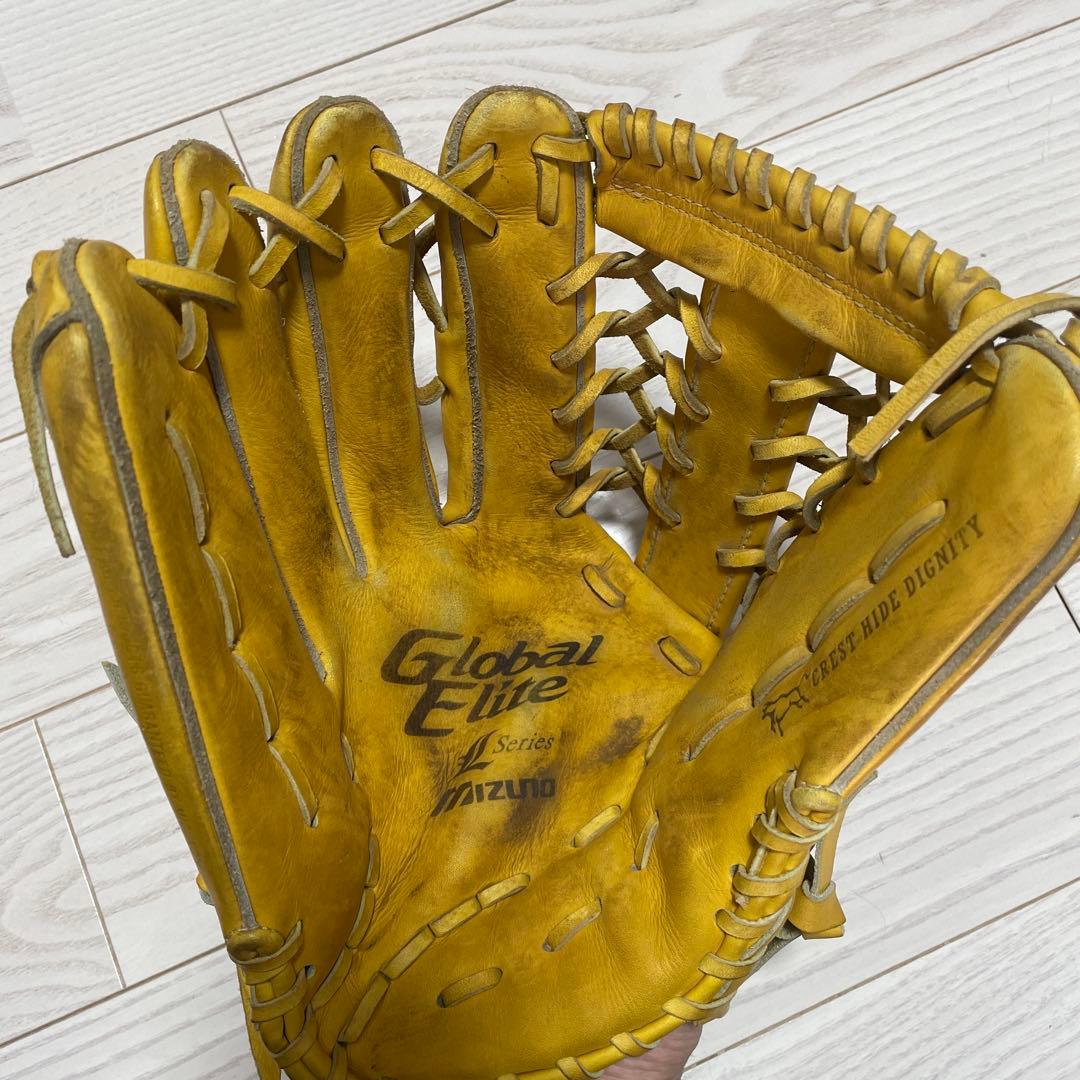 ミズノ グローバルエリート　硬式グローブ イエロー 左投げ外野手用