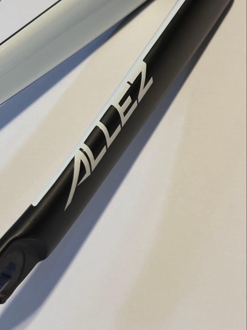 ALLEZ カーボンフォーク 1-1/8,1-3/8 Tapered