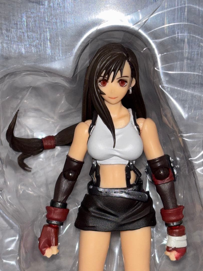 ファイナルファンタジーVII ブリングアーツ ティファ　ロックハート