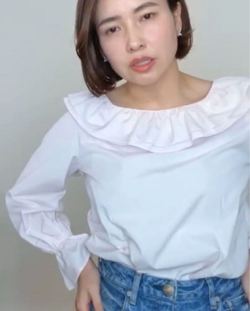 ✨新品未使用✨OHGA✨ラッフルショルダーブラウス✨ホワイト♡完売品♡翌日発送♡