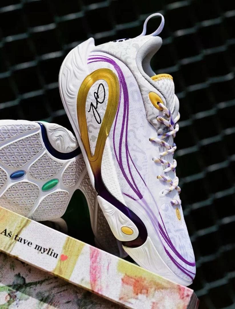 リーニン WOW The Dlo1 キャリア US 10.5 フォロー割