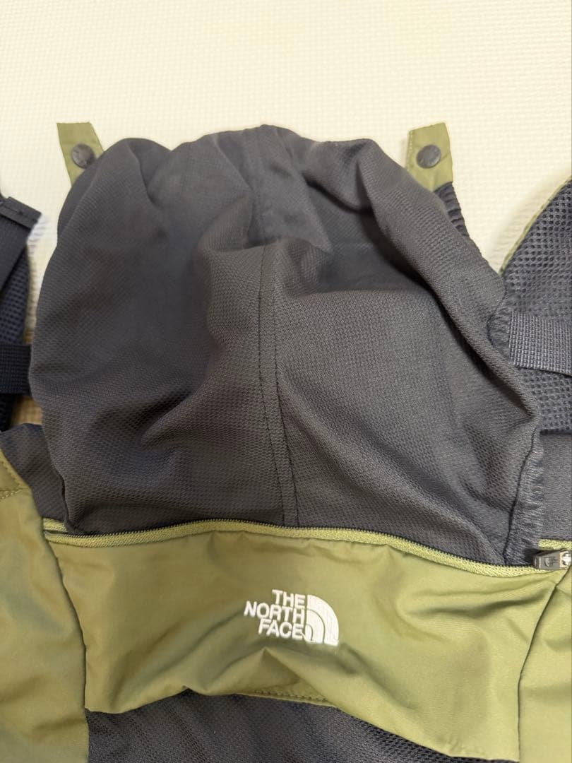【美品】THE NORTH FACE 抱っこ紐 オリーブグリーン　ポーチ付き