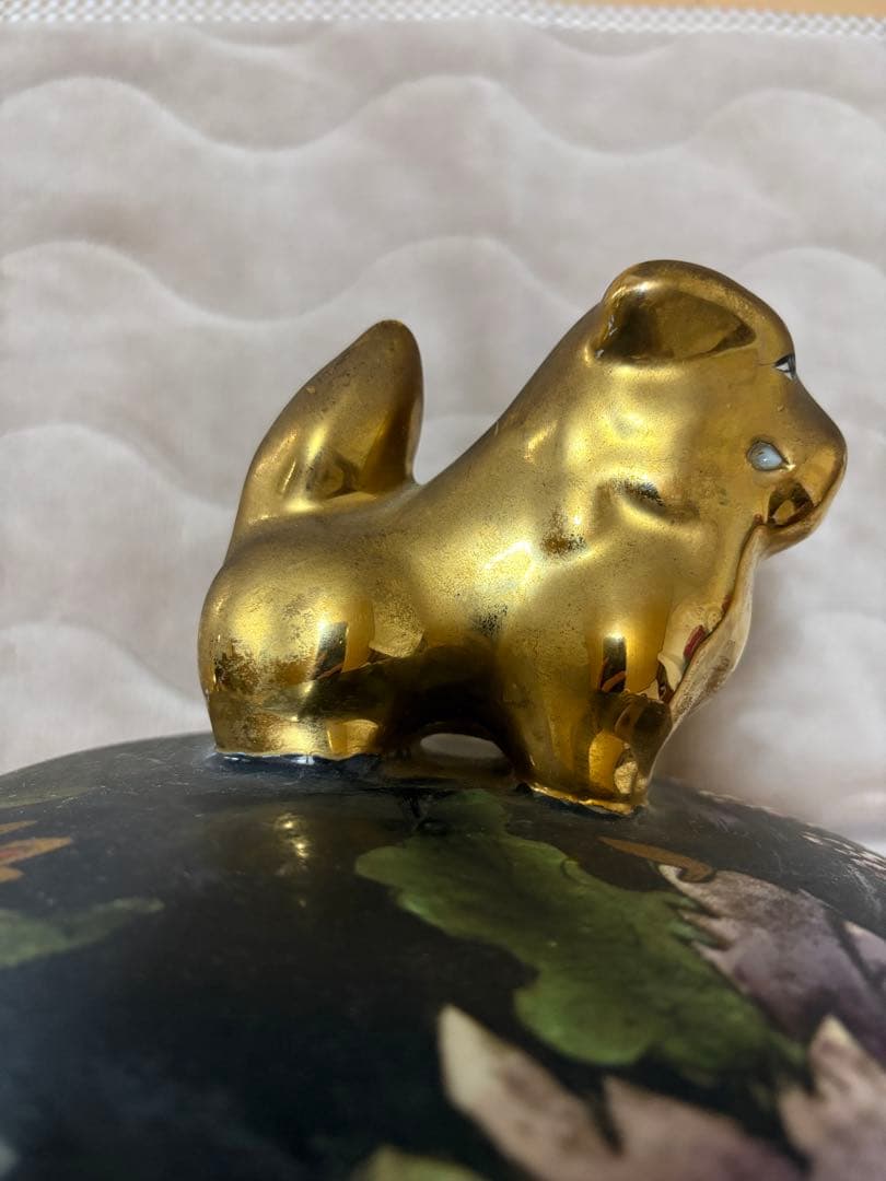 置物　壺の蓋部分