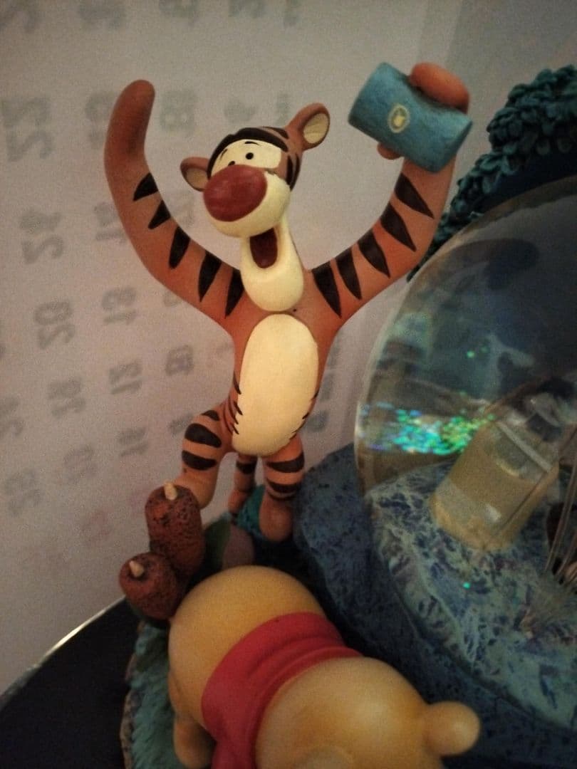 プーさん スノーグローブ フィギュア オルゴール