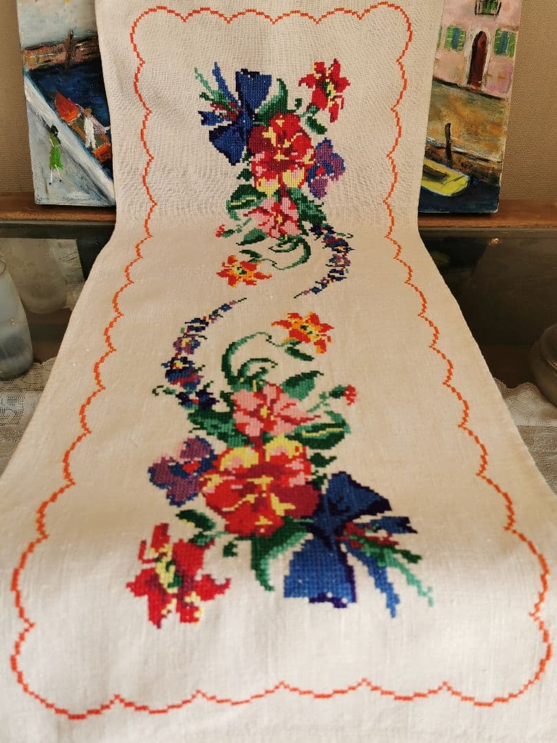 アンティーク  薔薇と菫と百合ブルーリボンの花束 手刺繍リネンクロス