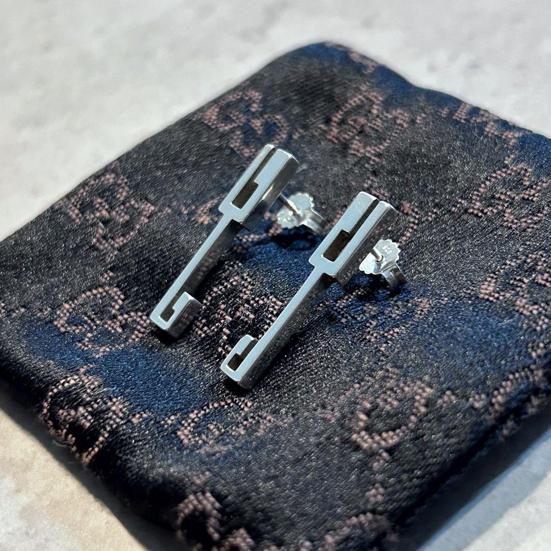 【アーカイブ】GUCCI キーモチーフ ピアス トムフォード期 鍵 925