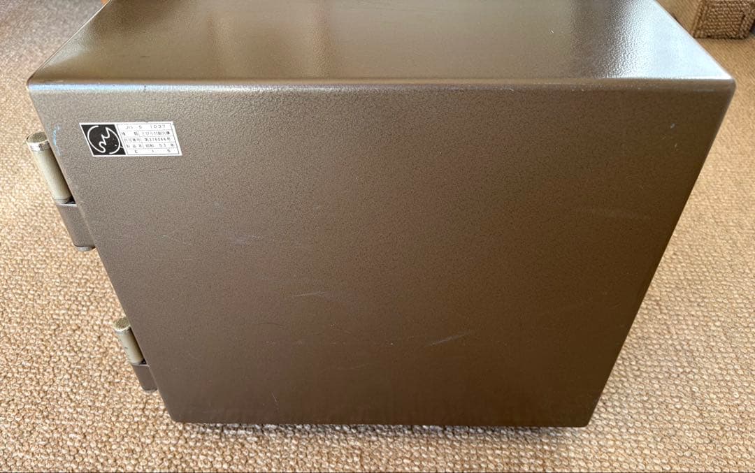 ⭐️金庫⭐️Matsuzakaya⭐️シルバー⭐️匿名配送・たのめる便で安心⭐️お手入れ済