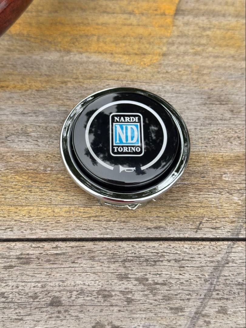 NARDIステアリング33cm ブラウン