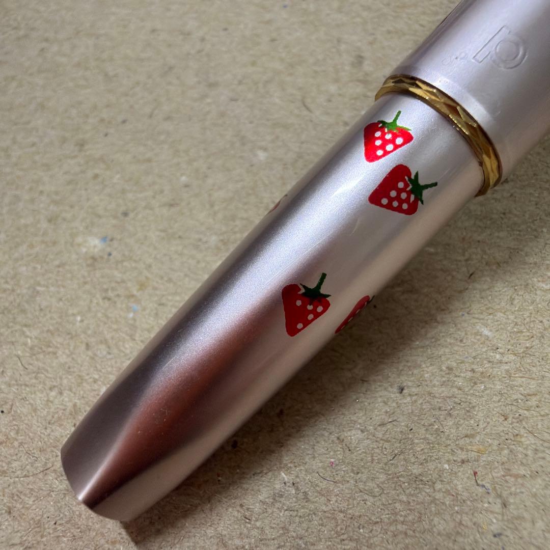 新品 廃盤 PLATINUM プラチナ 万年筆 ショート 14k 細字 いちご